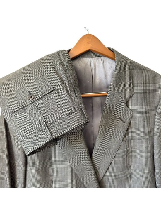 Joseph A. Bank Other - Joseph A. Bank Signature Collection Glen Plaid Beige & Black Suit 44L 2-Button 4